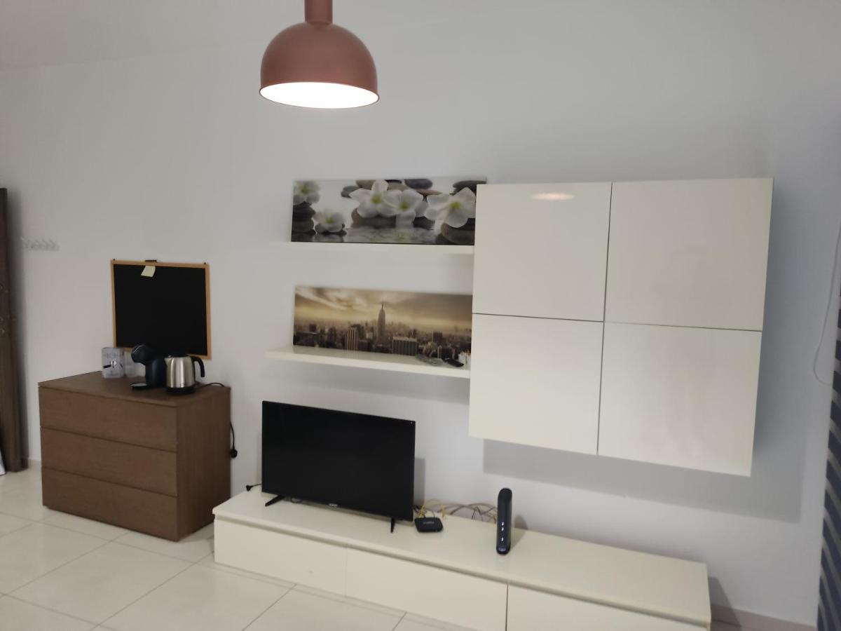 Hampton Court, Block C, N.2 Apartment St. Paul's Bay Bagian luar foto