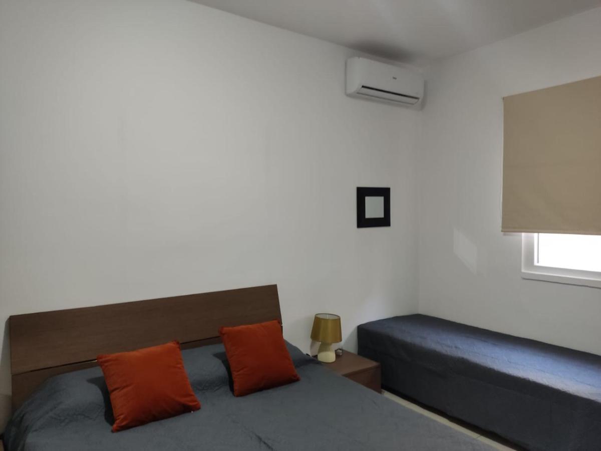 Hampton Court, Block C, N.2 Apartment St. Paul's Bay Bagian luar foto